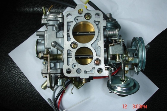 أجزاء محرك البنزين كابوريتور لمحرك تويوتا 22R OEM 21100-35520